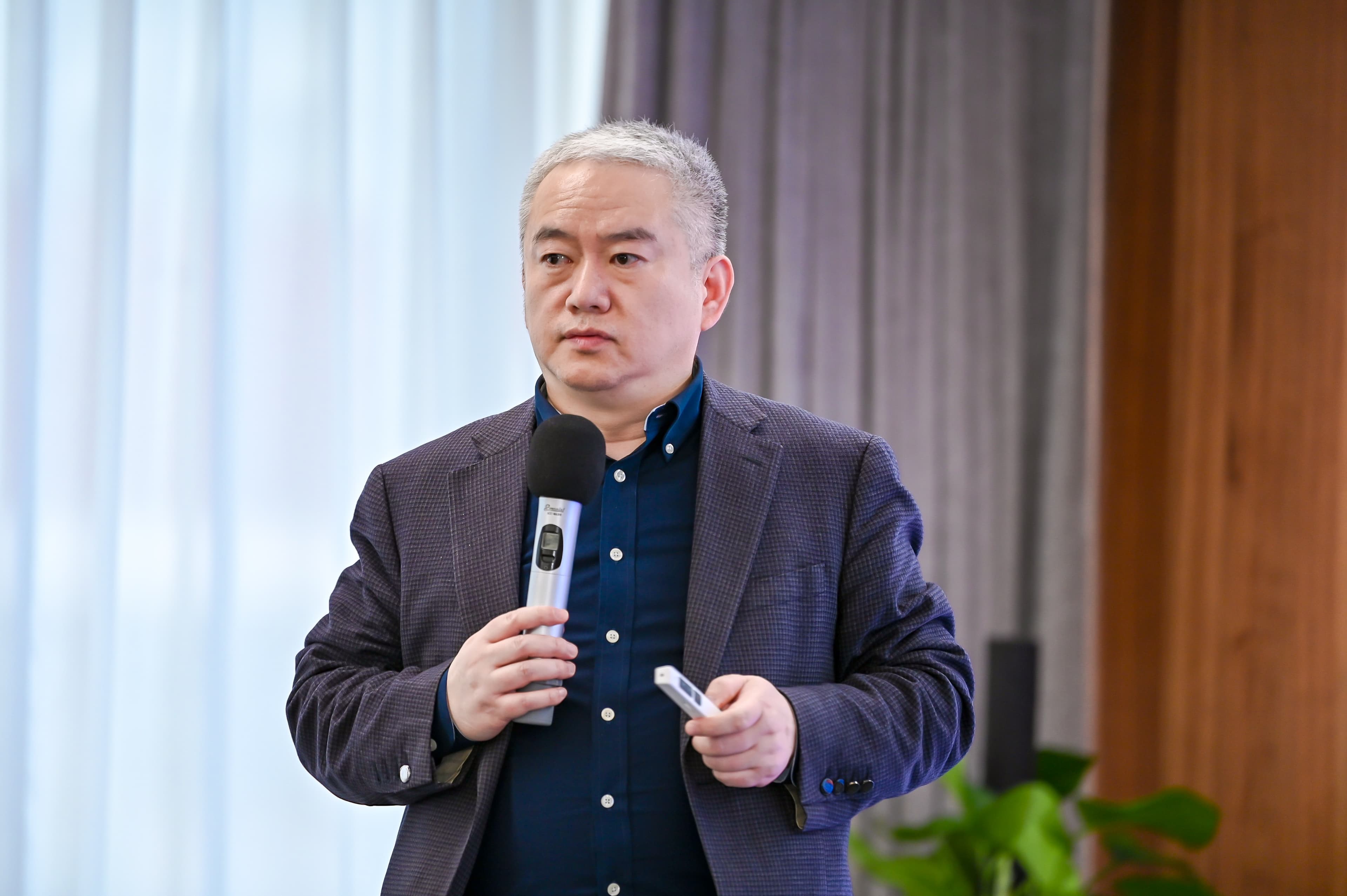王晓光 image