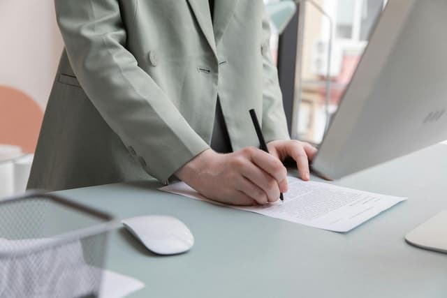 Types of Employment Contracts: A Comprehensive Guide