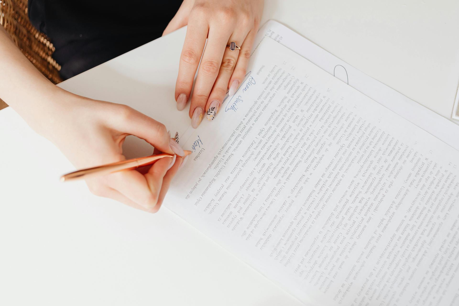 Non-Cash Payments and Supplemental Benefits: Enhancing Employee Compensation